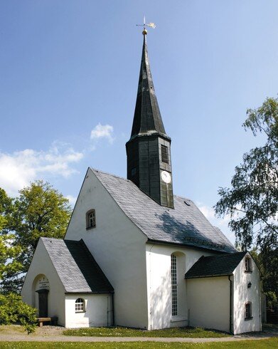 Bild 1 Kirche im Ortsteil Dittmannsdorf